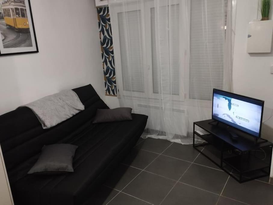Studio Equipe Proche Aeroport Paris Cdg Apartman Vemars Kültér fotó
